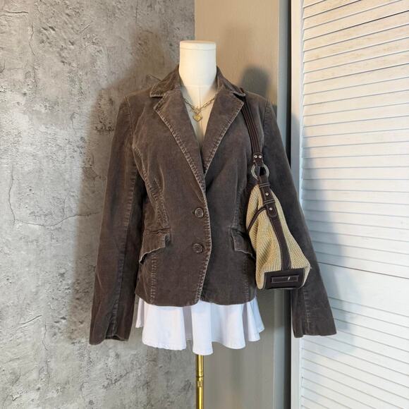 Brown H&M corduroy retro jacket - Picture 2 of 8